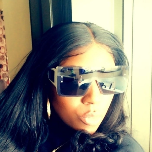 Fashionable Sunglasses - Picture 5 of 5